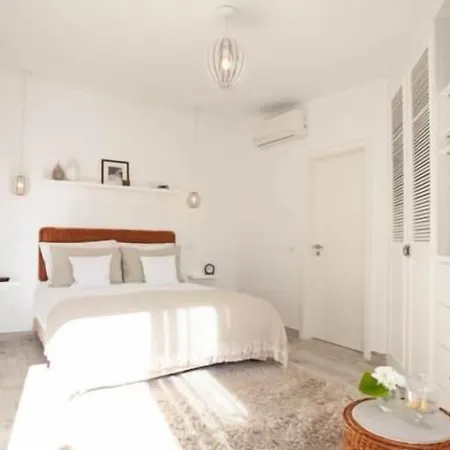 Quinta B. (adults Only) Bed and Breakfast