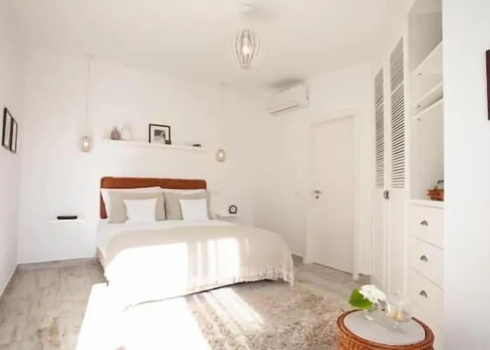 Quinta B. (adults Only) Bed & Breakfast